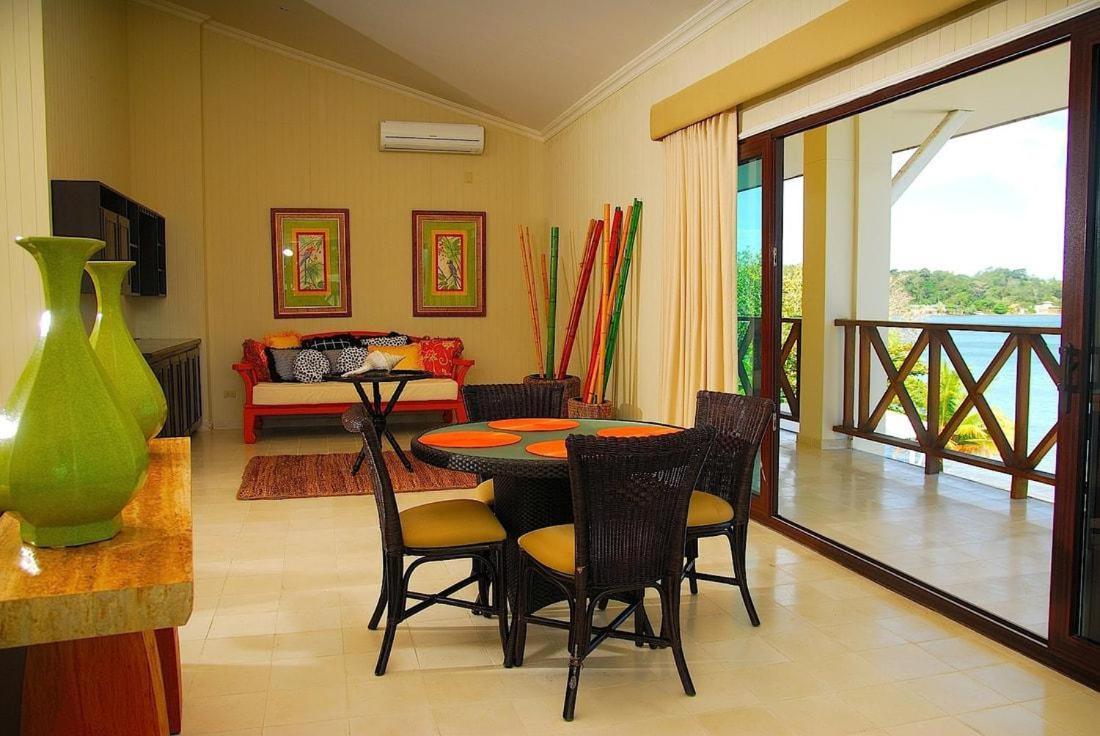 Playa Tortuga Hotel And Beach Resort Bocas del Toro Exterior photo