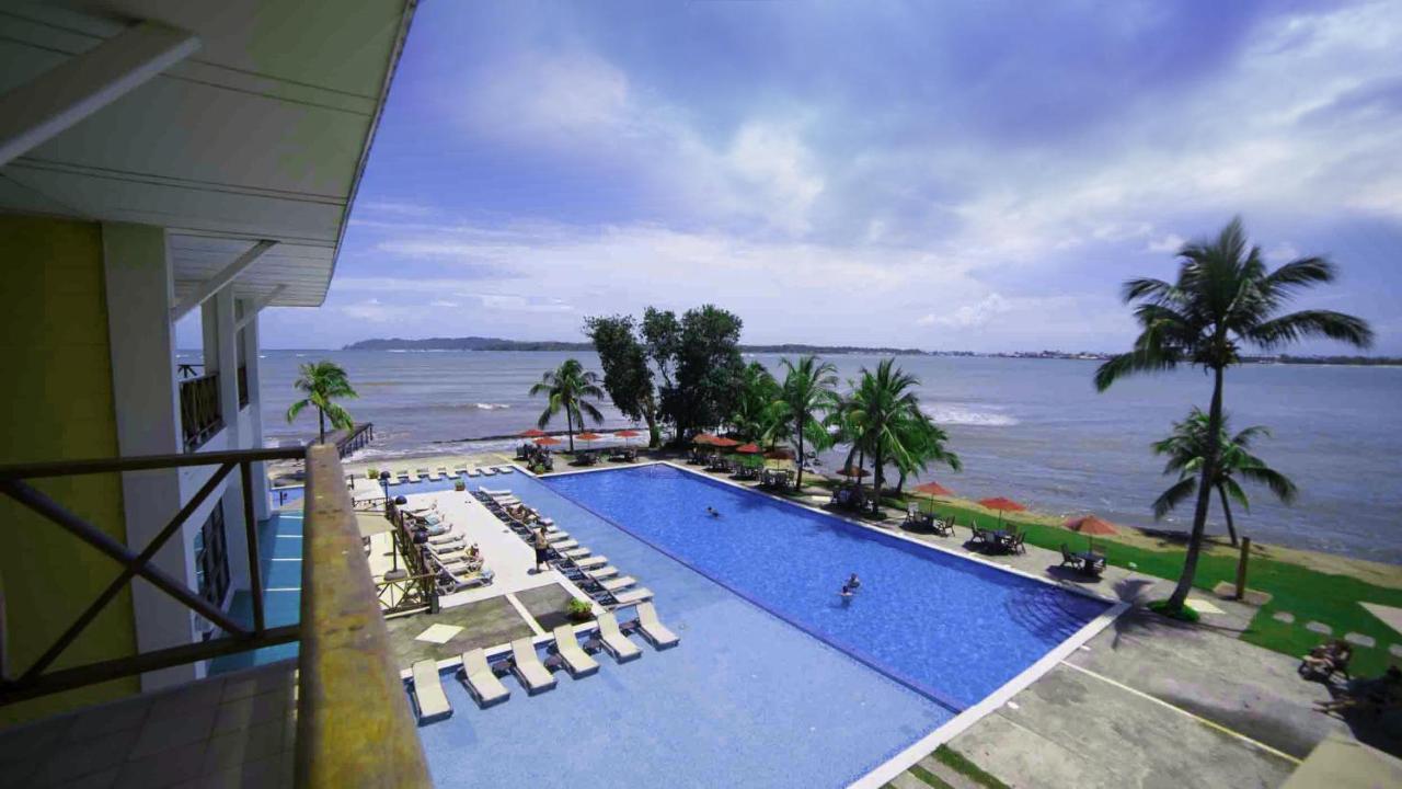 Playa Tortuga Hotel And Beach Resort Bocas del Toro Exterior photo