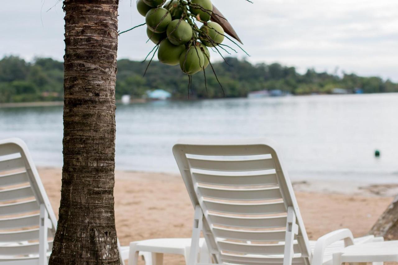 Playa Tortuga Hotel And Beach Resort Bocas del Toro Exterior photo