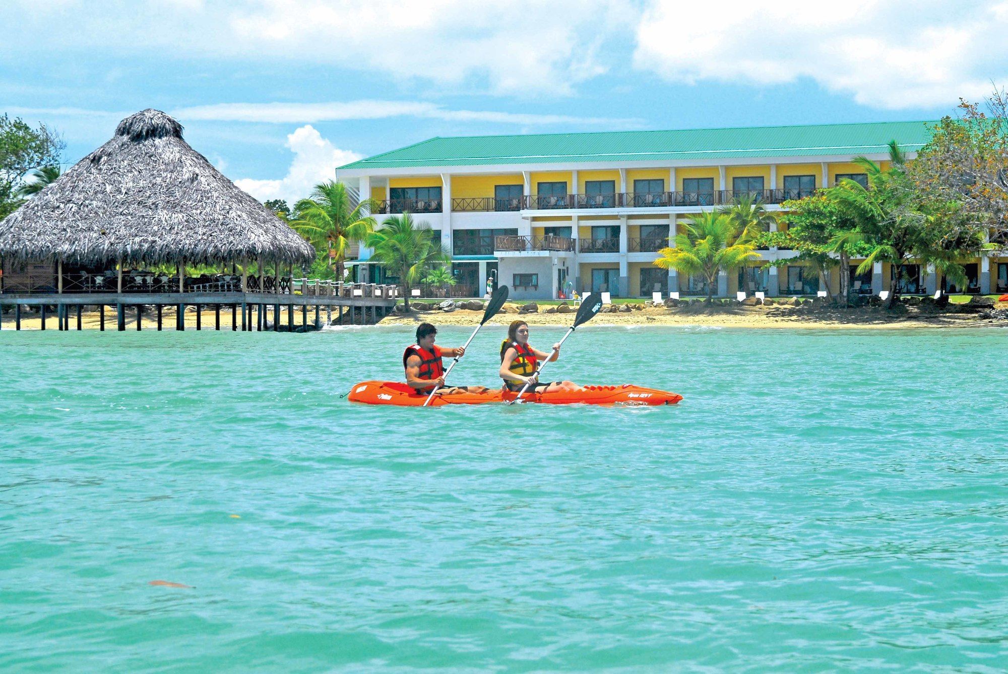 Playa Tortuga Hotel And Beach Resort Bocas del Toro Exterior photo